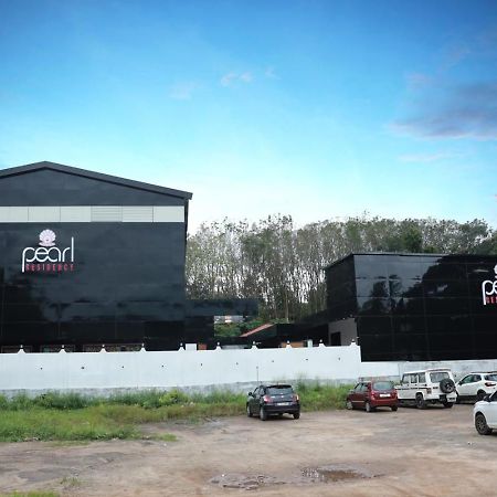 Pearl Residency Hotel Ayoor Buitenkant foto